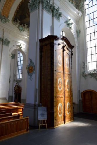 armoire-geant-saint-gall