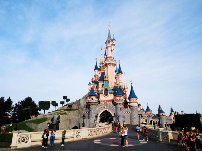 chateau-parc-disneyland-paris