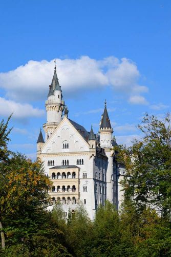 chateau-neuschwanstein-de-face