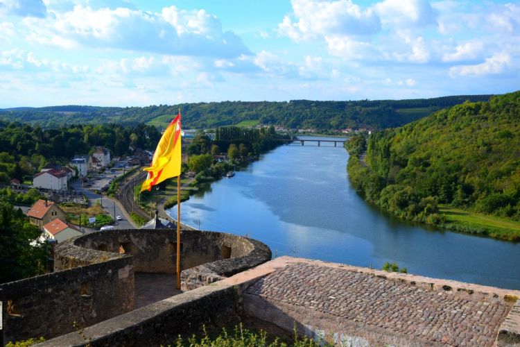 chateau-vue-moselle