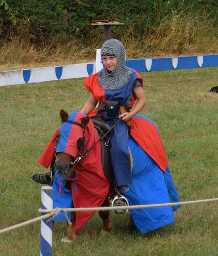 enfant-chevalier-cavalier