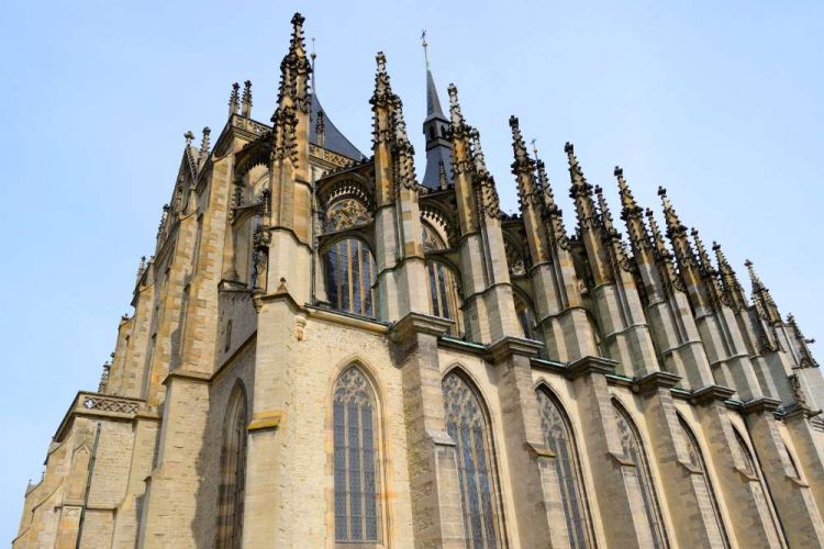 eglise-sainte-barbe-republique-tcheque