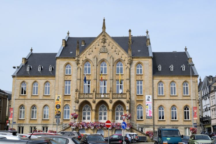 hotel de ville arlon