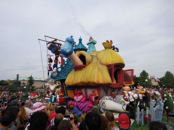 parade disneyland paris