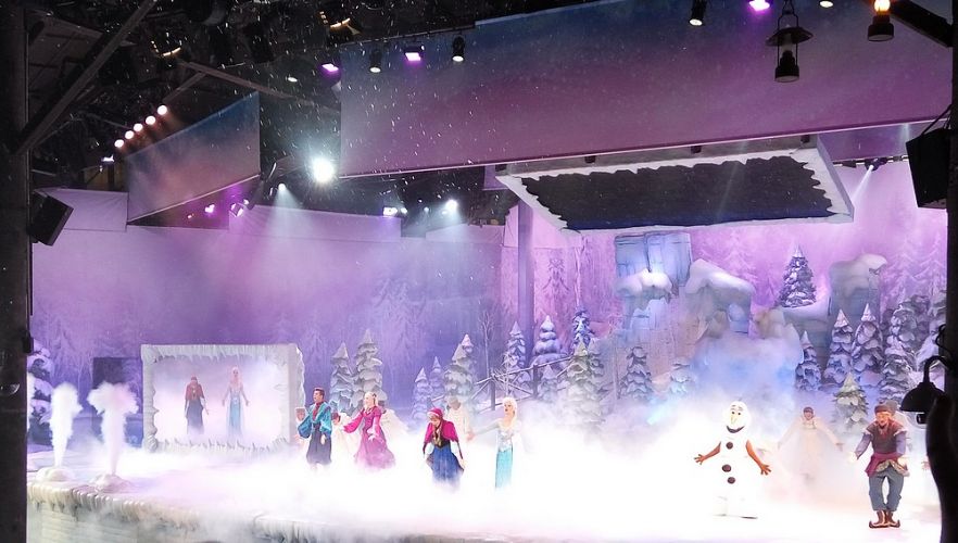 reine des neiges spectacle disneyland paris