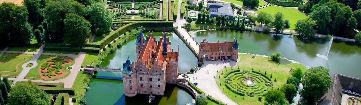 chateau-egeskov-de-haut