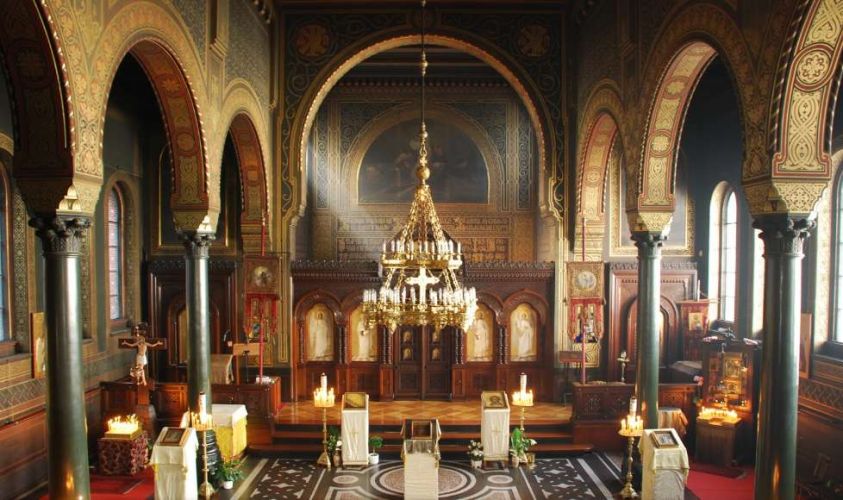 eglise-orthodoxe-alexander-nevsky-interieur