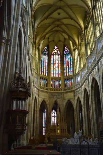 interieur-cathedrale-saint-guy-prague