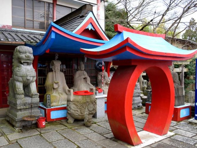 shinto porte