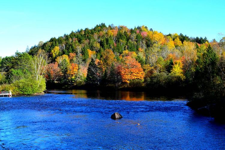 lac mont tremblant