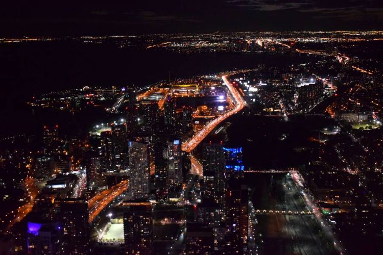 toronto de nuit