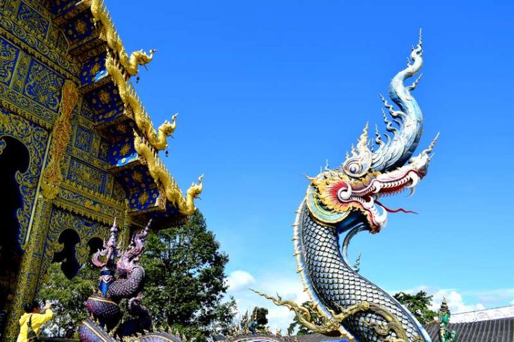 Wat Rong Seua Ten temple bleu