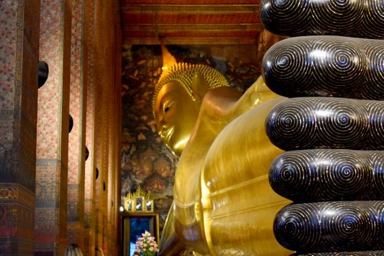 bouddha couche bangkok