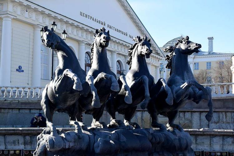 statue chevaux