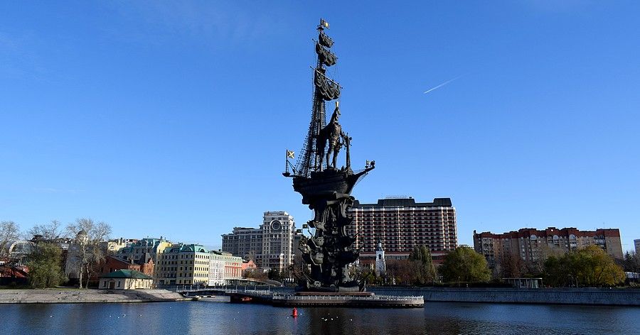 statue pierre le grand moscou