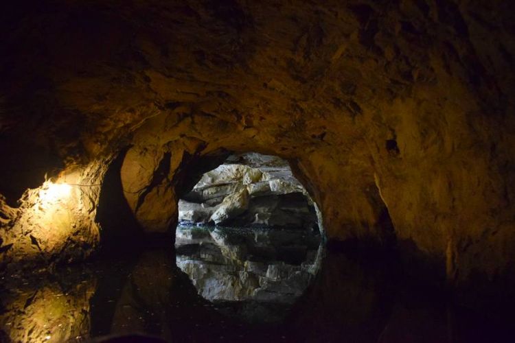 grotte baie halong terrestre